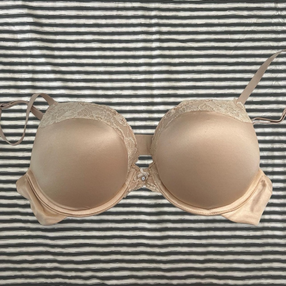 Everyday Smooth Lace-Trim Nude Bra